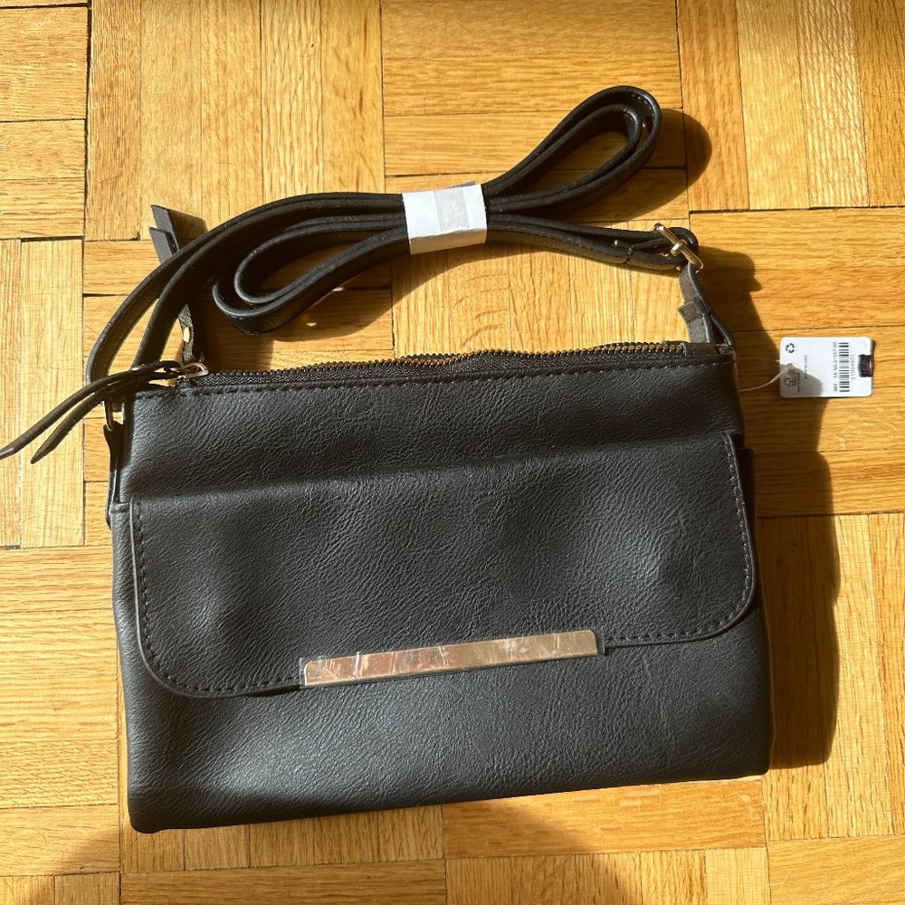 Ardene Blalck Crossbody Back